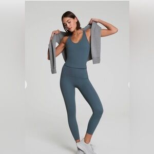 NWT SPANX “Booty Boost” 7/8 Gray Leggings Size: M